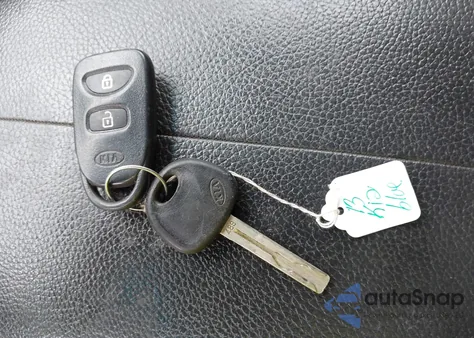 2013 Kia Sorento Lx z USA, uszkodzony, nr VIN 5XYKTCA67DG405003